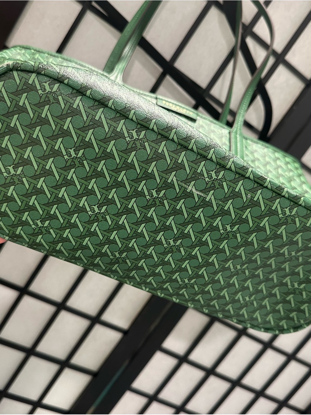 Tory Burch Ever-Ready Green Patterned Tote Bag - Picture 4 of 7